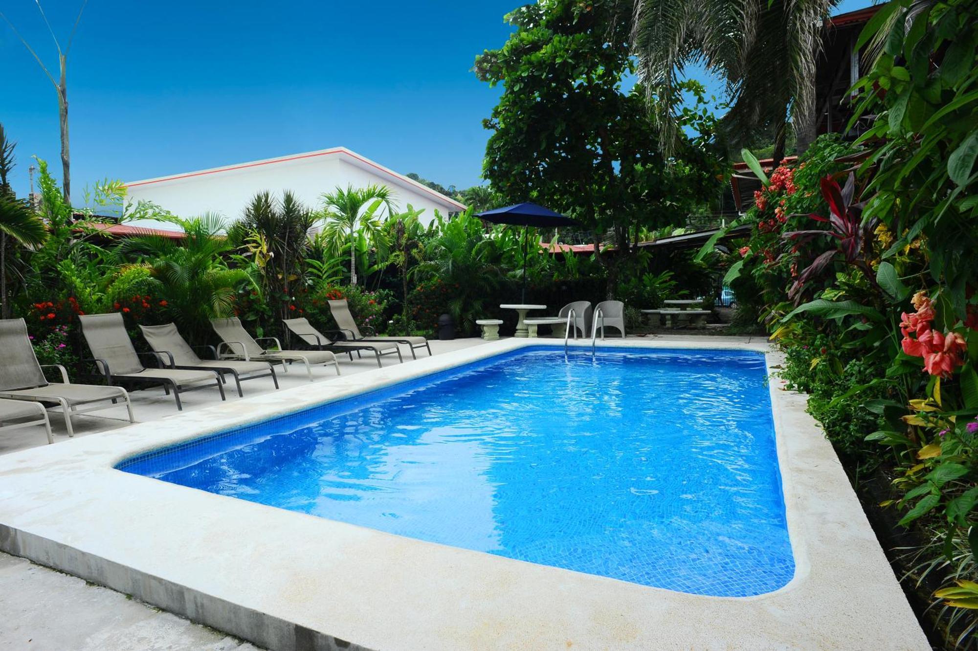 Private Fully Furnished Home At Wide Mouth Frog Hostel Quepos Exterior foto